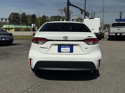 Used 2023 Toyota Corolla LE image 8