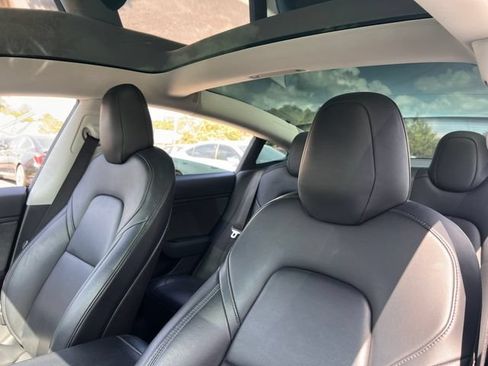 Used 2019 Tesla Model 3 Long Range RWD image 11