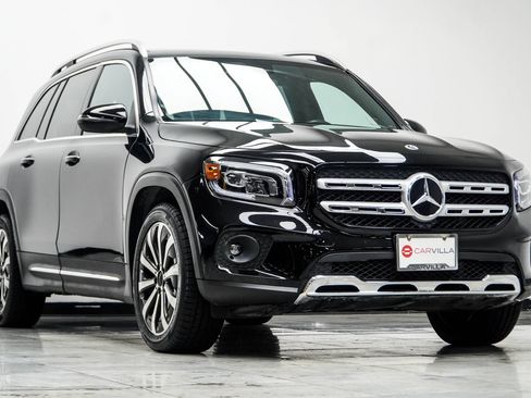 Used 2022 Mercedes-Benz GLB 250 4MATIC w/ Premium Package Lite image 4
