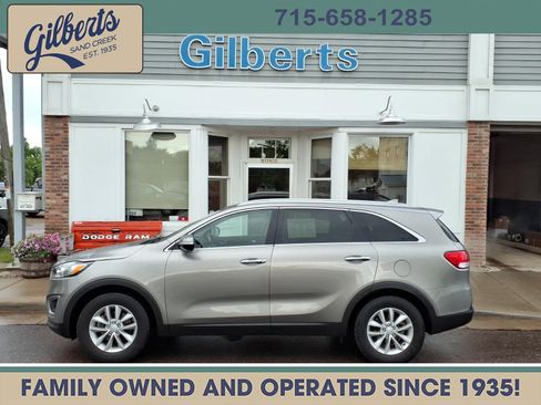 Used 2016 Kia Sorento AWD w/ LX Convenience Package image 1