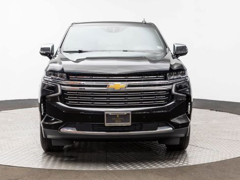 Used 2024 Chevrolet Suburban Premier image 6