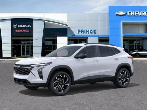 New 2026 Chevrolet Trax RS w/ Driver Confidence Package FWD image 2