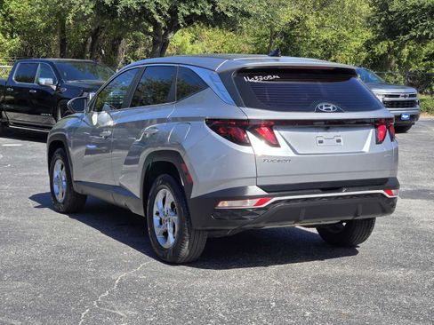 Used 2022 Hyundai Tucson SE AWD/4WD image 5