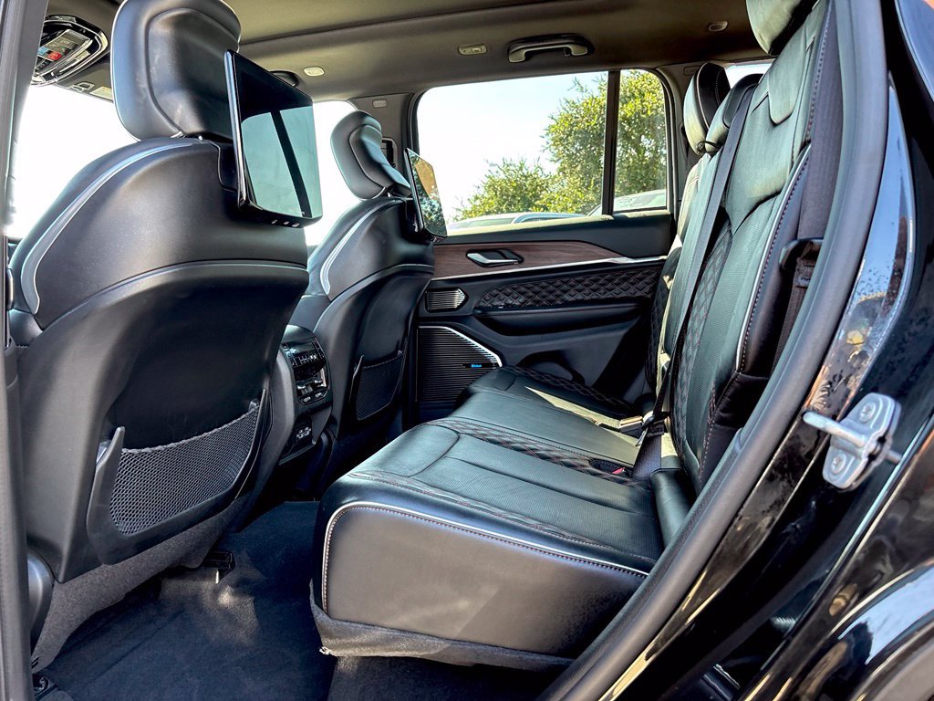 Certified 2023 Jeep Grand Cherokee Summit w/ Advanced Protech Group IV AWD/4WD image 11