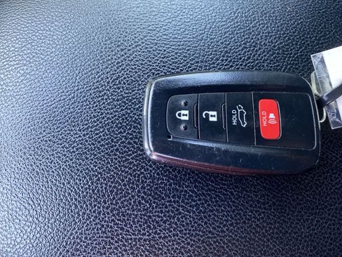 Used 2024 Toyota RAV4 SE w/ Convenience Package AWD/4WD image 35