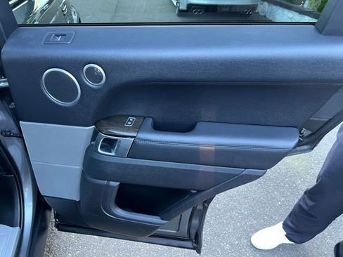 Used 2017 Land Rover Range Rover Sport HSE AWD/4WD image 27