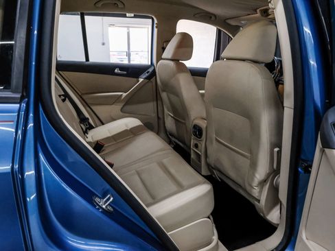 Used 2017 Volkswagen Tiguan S FWD image 39