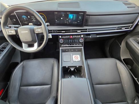 Used 2025 Hyundai Santa Fe Limited AWD/4WD image 22