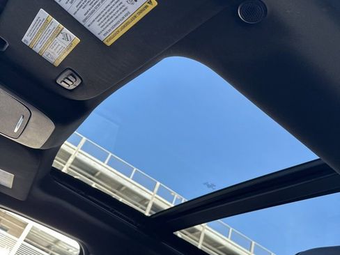 Used 2021 Ford F150 Lariat w/ Equipment Group 502A High image 23