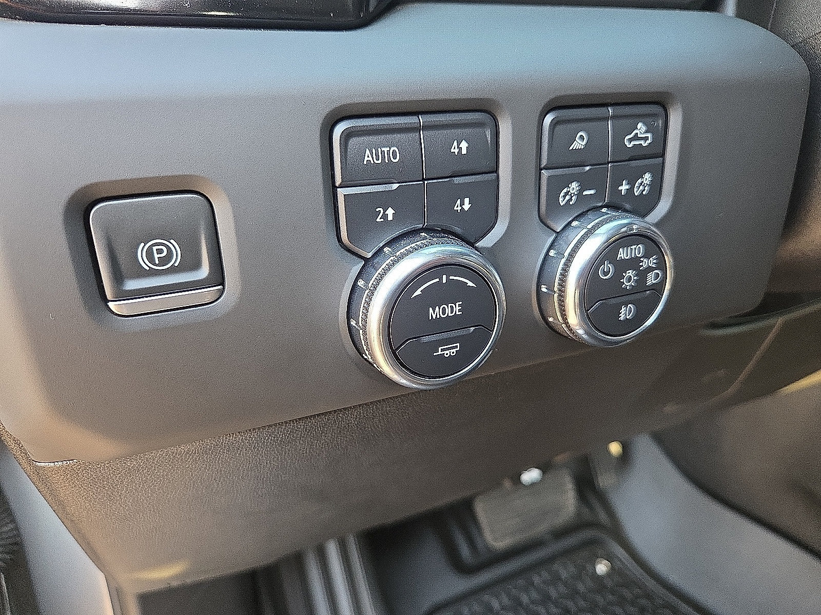 Used 2023 GMC Sierra 1500 Denali AWD/4WD image 11