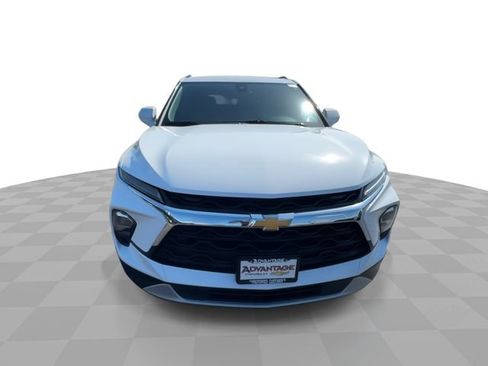 Certified 2024 Chevrolet Blazer LT w/ Convenience Package FWD image 3