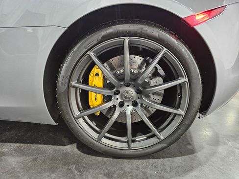 Used 2015 McLaren 650S Spider image 44