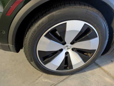 Used 2025 Porsche Macan Electric image 18