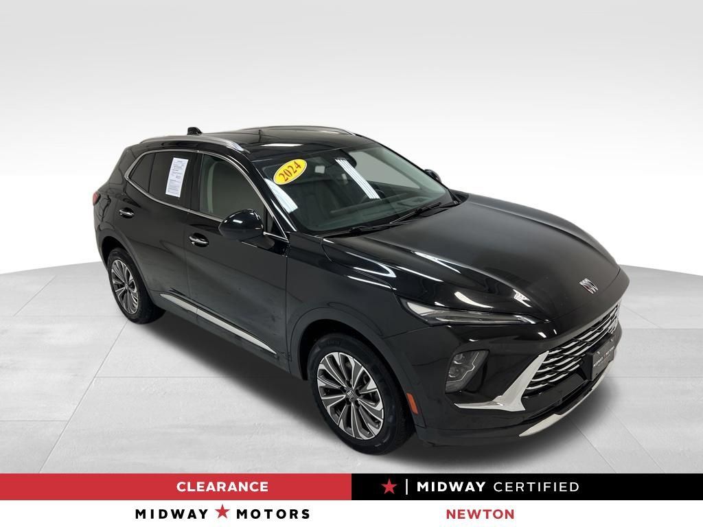 Used 2024 Buick Envision Preferred AWD/4WD image 1