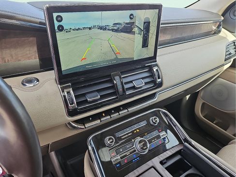 Used 2023 Lincoln Navigator L Reserve image 16