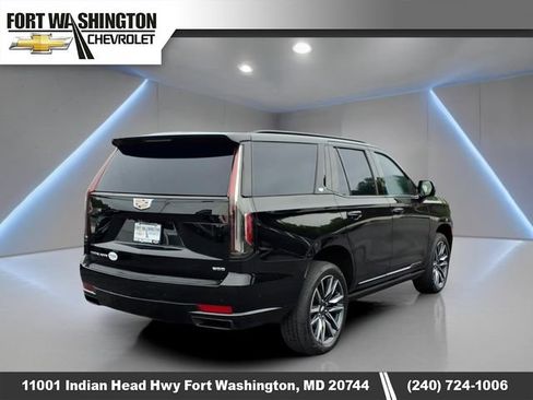 Used 2023 Cadillac Escalade Sport Platinum AWD/4WD image 2