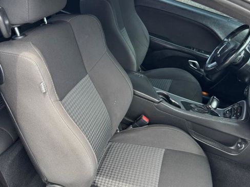 Used 2020 Dodge Challenger R/T RWD image 17