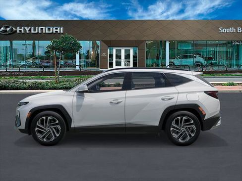 New 2026 Hyundai Tucson Limited image 3