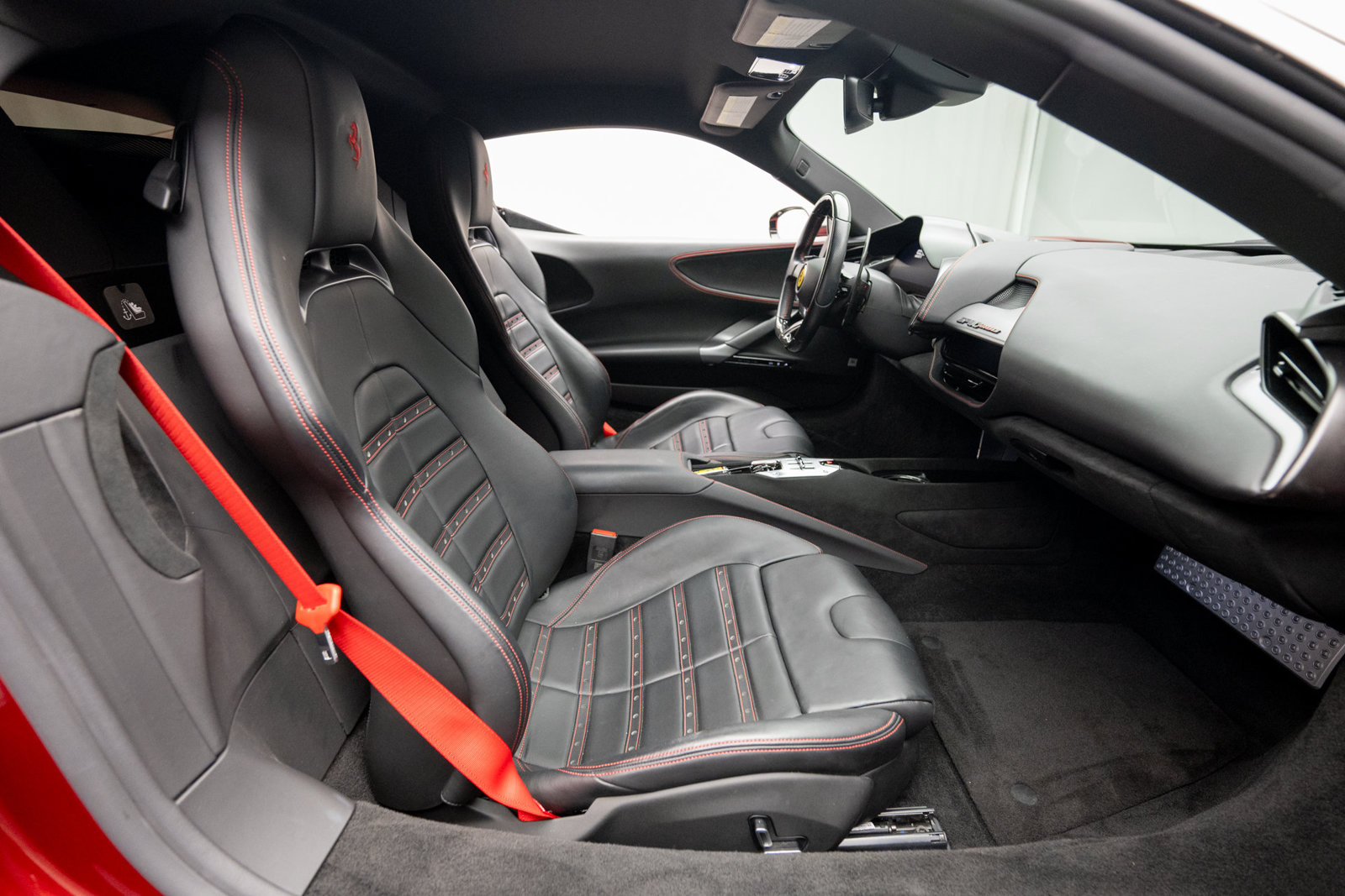 Used 2021 Ferrari SF90 Stradale AWD/4WD image 14