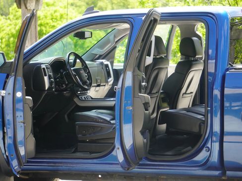 Used 2015 Chevrolet Silverado 1500 LTZ Z71 AWD/4WD image 17