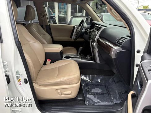 Used 2018 Toyota 4Runner Limited AWD/4WD image 15