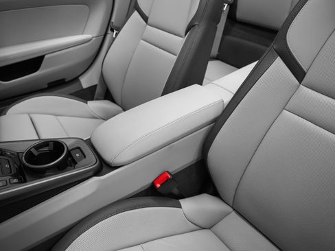 Certified 2025 Porsche 911 Carrera RWD image 43