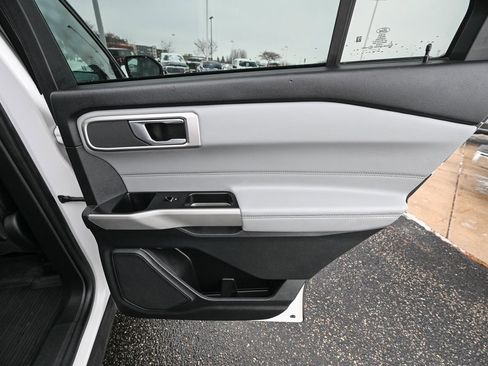 Certified 2023 Ford Explorer XLT w/ Equipment Group 202A image 30