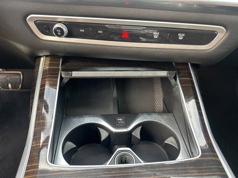 Used 2023 BMW X7 xDrive40i w/ M Sport Package image 22