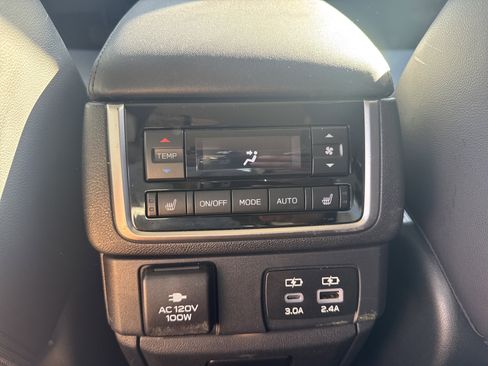 Used 2025 Subaru Ascent Bronze Edition w/ Popular Package #2 image 23