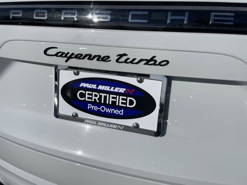 Used 2021 Porsche Cayenne Turbo image 41