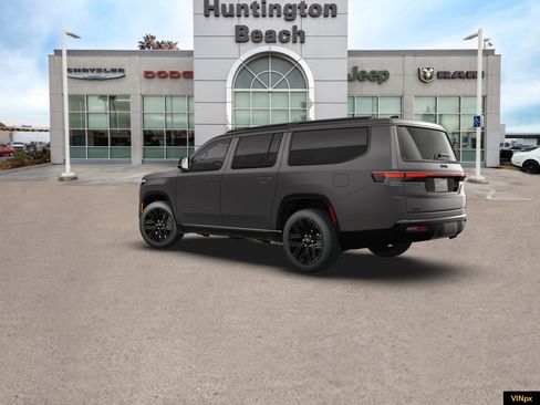 New 2026 Jeep Grand Wagoneer L Limited image 4