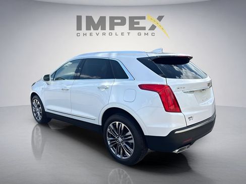 Used 2018 Cadillac XT5 Premium Luxury FWD image 3