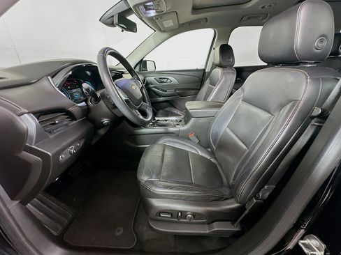 Used 2018 Chevrolet Traverse Premier w/ Redline Edition FWD image 13