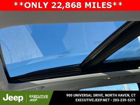 Used 2022 Jeep Cherokee Latitude w/ Sun & Sound Group image 10