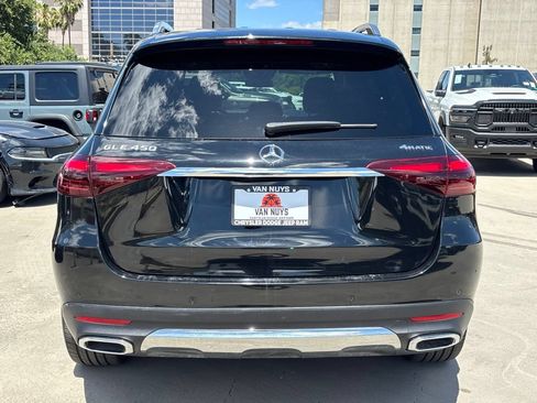 Used 2024 Mercedes-Benz GLE 450e 4MATIC image 4