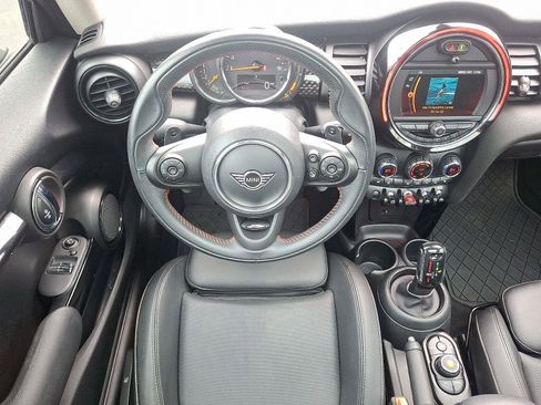 Used 2020 MINI Cooper S image 11