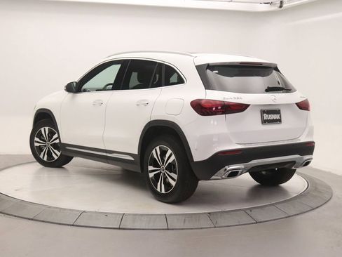 New 2026 Mercedes-Benz GLA 250 image 2