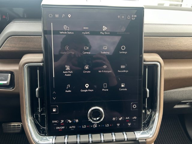 Used 2026 GMC Yukon Denali Ultimate AWD/4WD image 26
