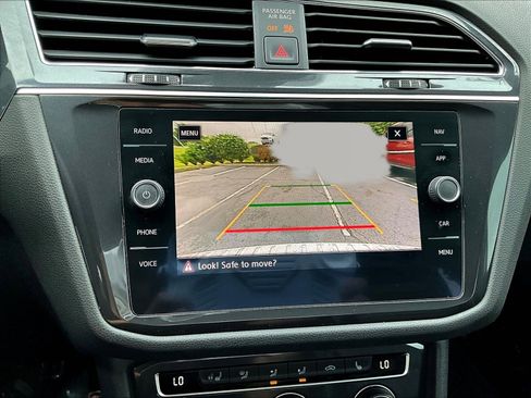 Used 2020 Volkswagen Tiguan SEL Premium R-Line AWD/4WD image 14