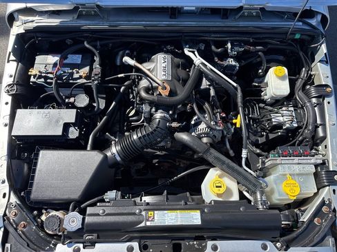 Used 2011 Jeep Wrangler Unlimited Sport image 10