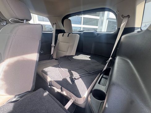 Used 2023 Ford Explorer 4WD image 25