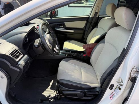 Used 2017 Subaru Crosstrek 2.0i Premium AWD/4WD image 11