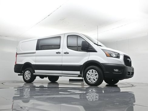 Certified 2025 Ford Transit 250 Low Roof w/ Exterior Upgrade Package RWD image 50