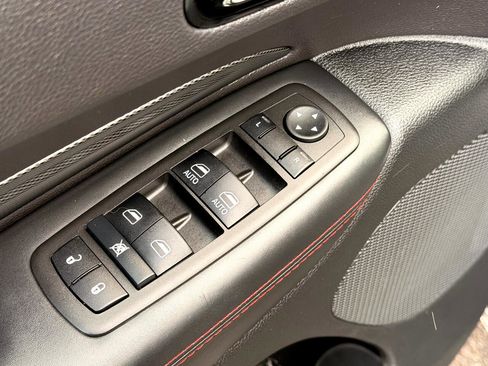 Used 2025 Dodge Durango R/T image 11