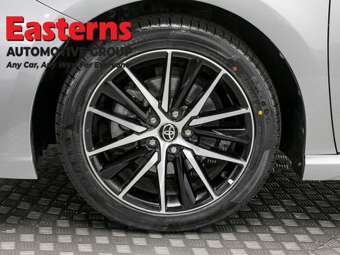 Used 2021 Toyota Camry SE w/ Carpet Mat Package (TMS) FWD image 31