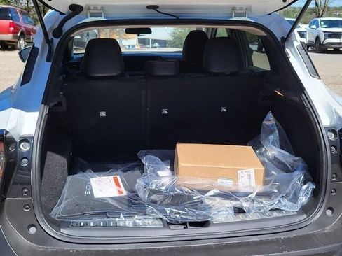 New 2025 Nissan Kicks SR w/ Illumination Package image 7