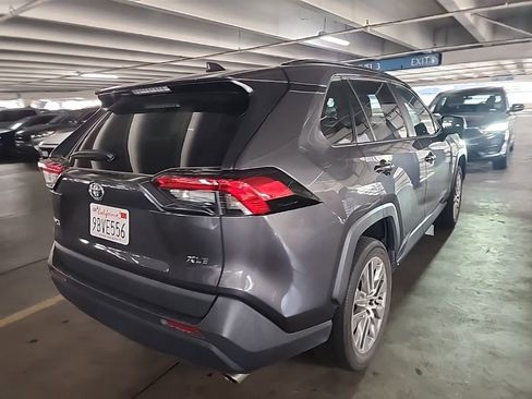 Used 2022 Toyota RAV4 XLE Premium FWD image 2