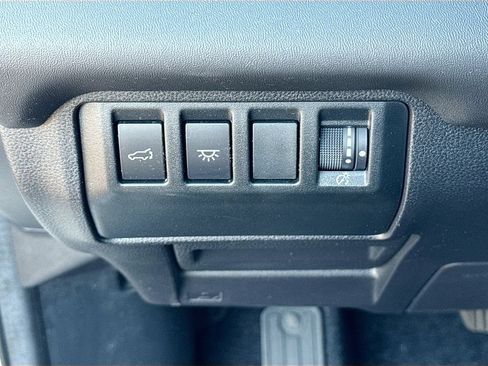 Used 2024 Subaru Ascent Limited w/ Technology Package AWD/4WD image 6
