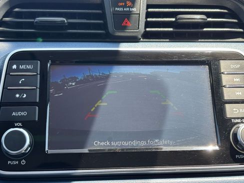 Used 2025 Nissan Versa SV FWD image 24