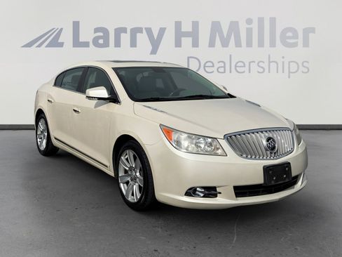 Used 2012 Buick LaCrosse Premium w/ Entertainment Package image 7
